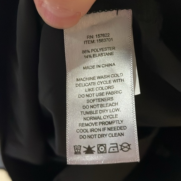 Eddie Bauer size Medium Black Stretchy Lightweight Straight Leg Athletic Pants - Picture 10 of 10